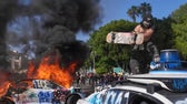 Demócratas apoyan violencia contra ICE en L.A.